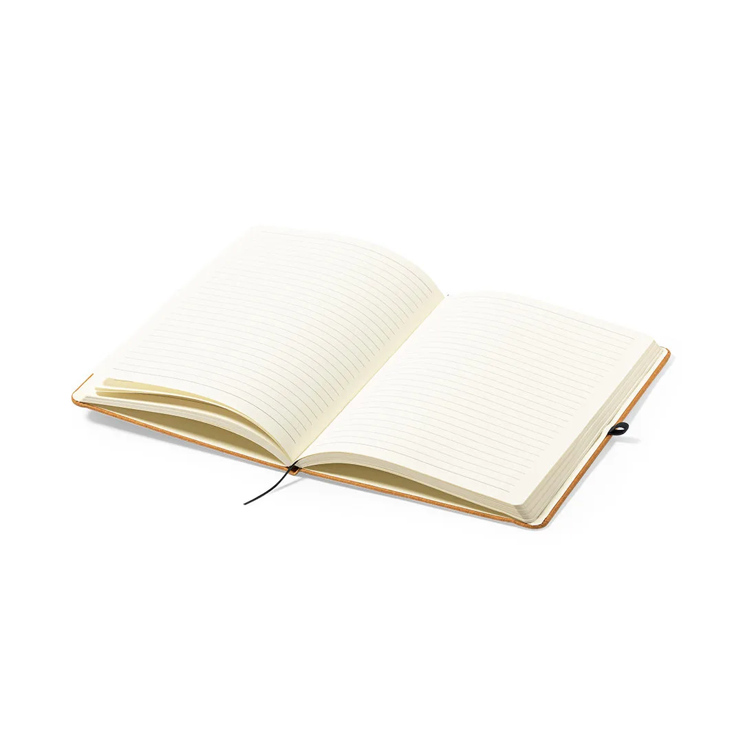 Block notes Tefan aperto sui fogli a righe con il segnalibro