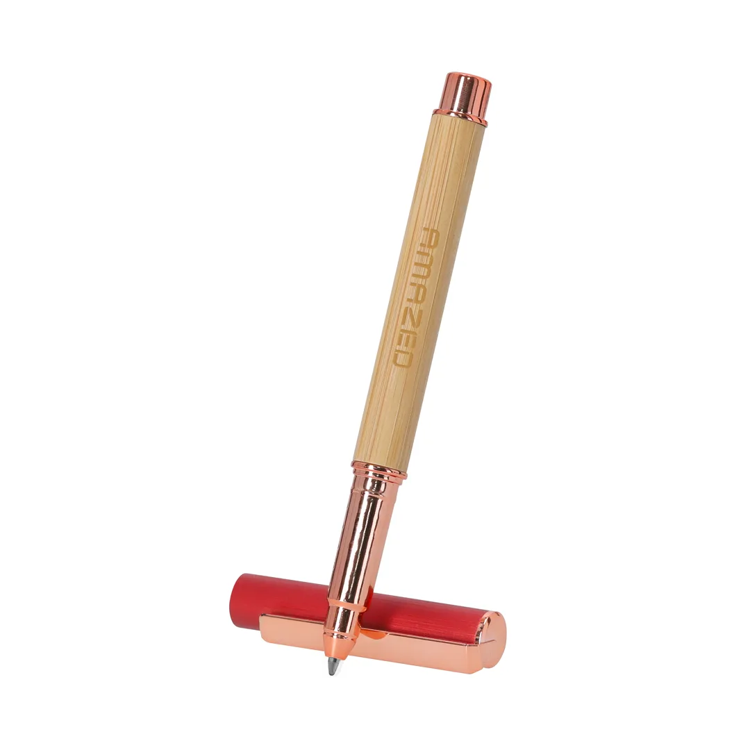Penna roller Bobbin col cappuccio rimosso e la punta in vista