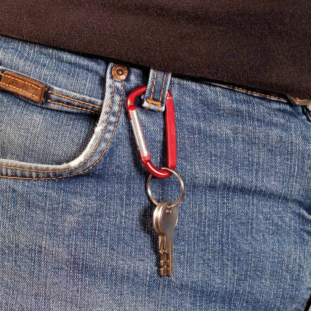 Moschettone Zoko in alluminio con anello portachiavi, vista frontale