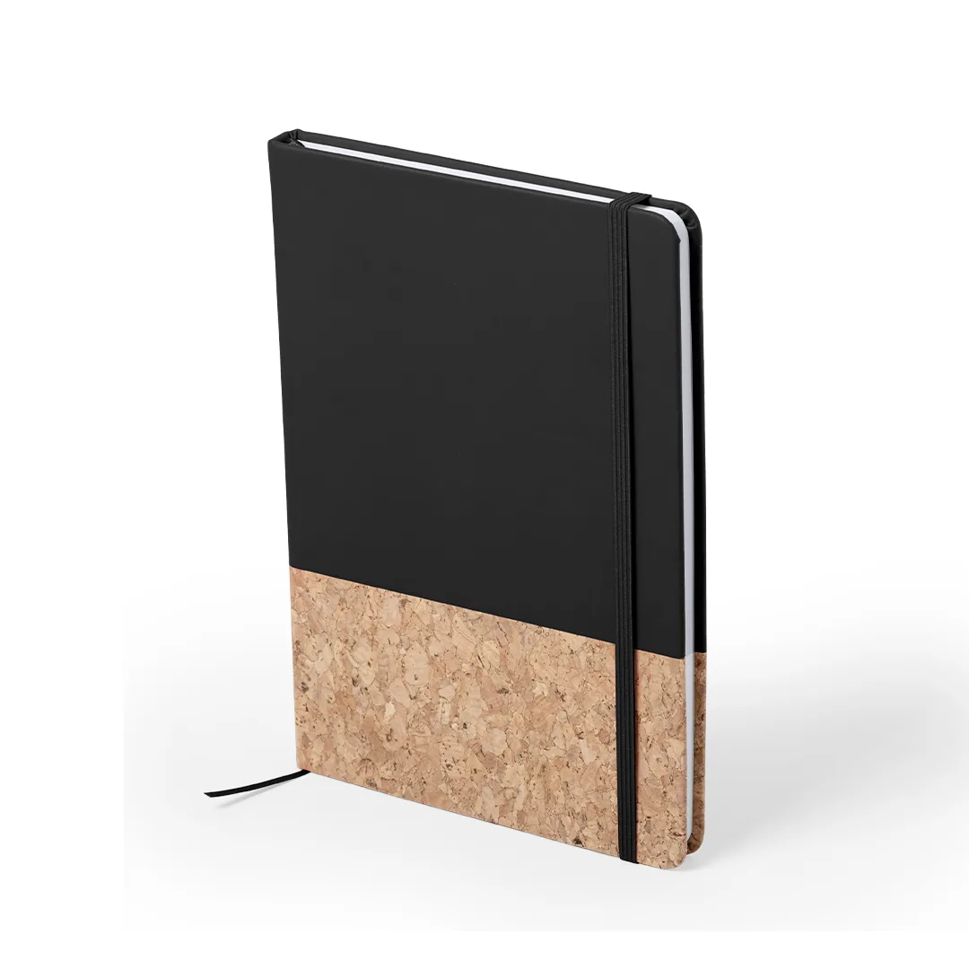 Block notes Bluster A5 in sughero e similpelle, vista frontale su fondo bianco